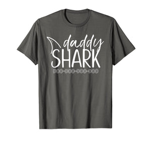Mens Daddy Shark Doo Doo Fathers Day Gift T-Shirt